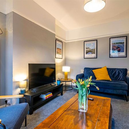 Lovely 4Bdr Home- Off Street Parking Sleeps 7 Nottingham Luaran gambar