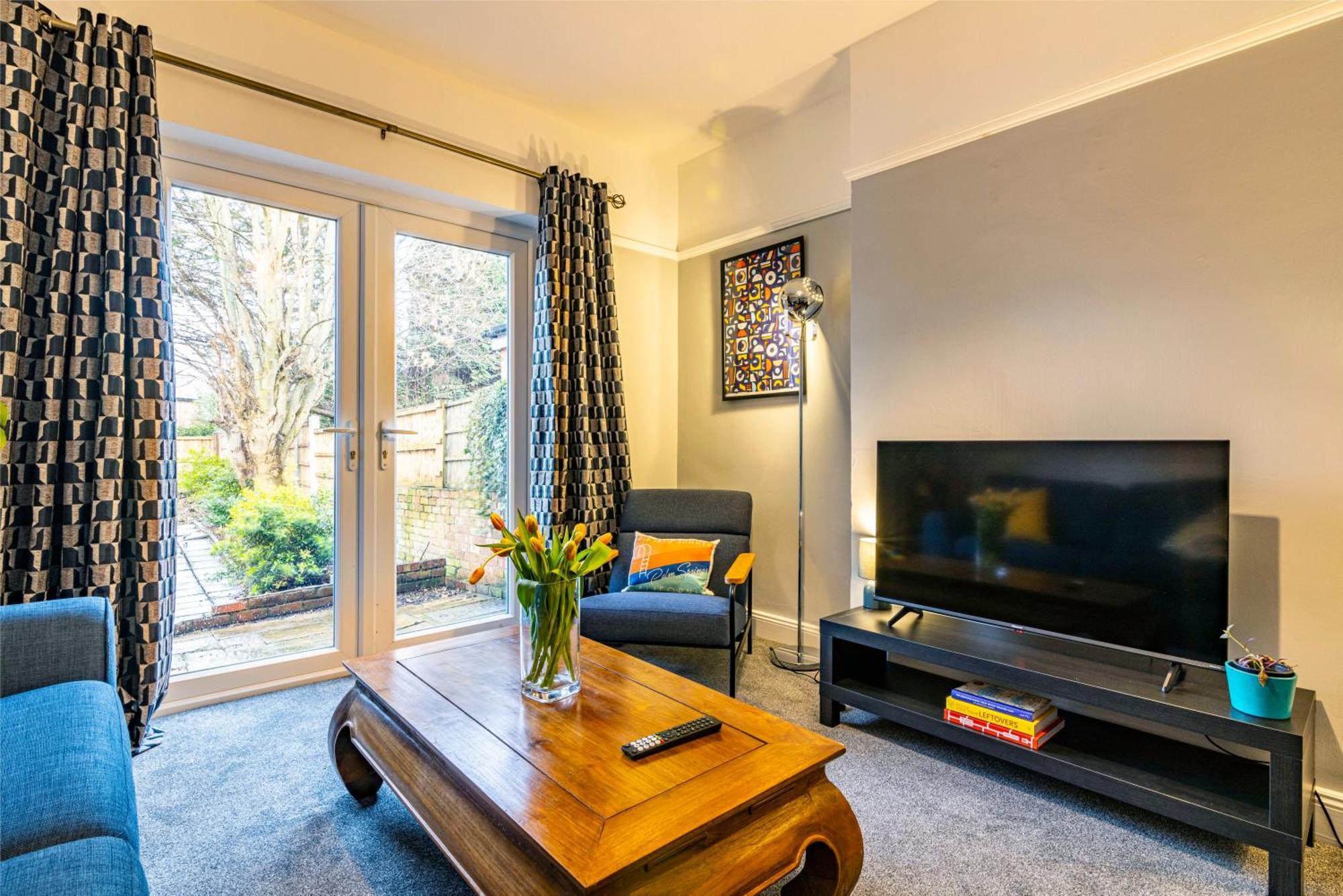 Lovely 4Bdr Home- Off Street Parking Sleeps 7 Nottingham Luaran gambar
