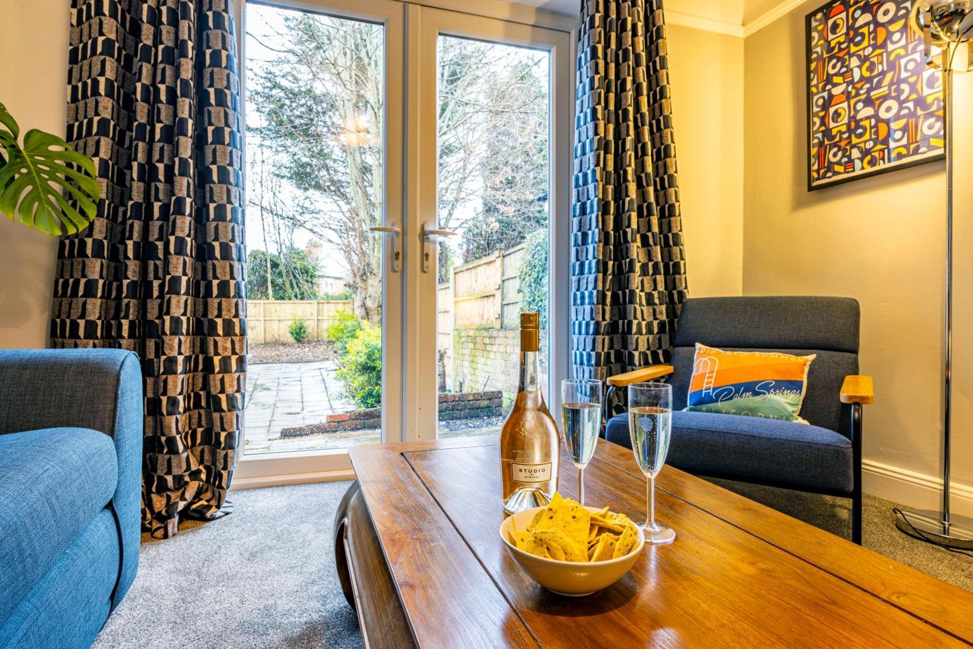 Lovely 4Bdr Home- Off Street Parking Sleeps 7 Nottingham Luaran gambar