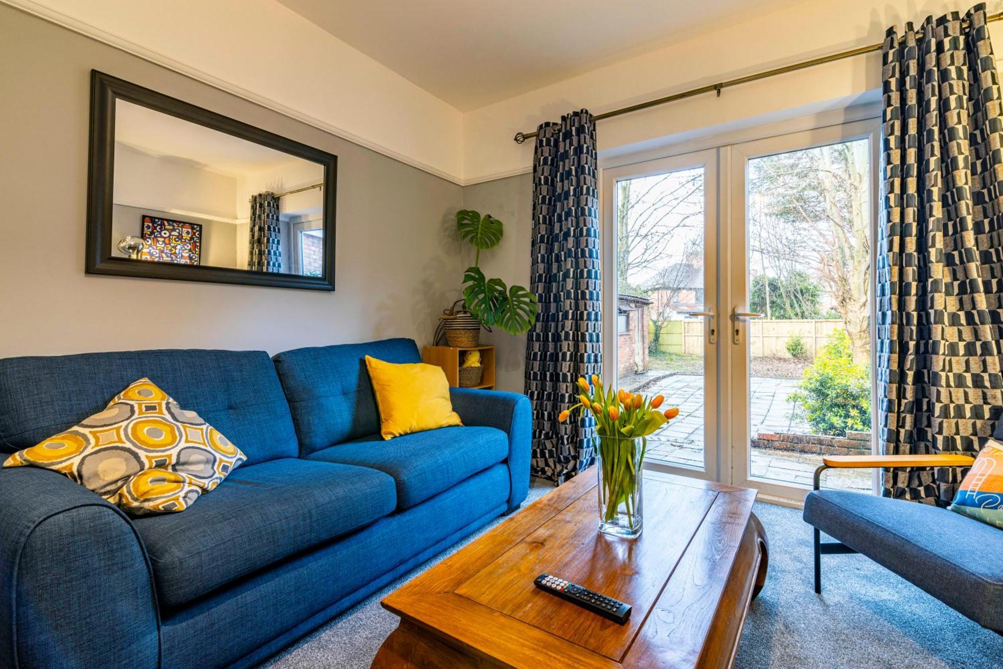 Lovely 4Bdr Home- Off Street Parking Sleeps 7 Nottingham Luaran gambar